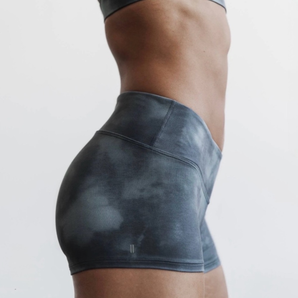 NOBULL Women's 2” BLUE TIE-DYE SHORTS, size small